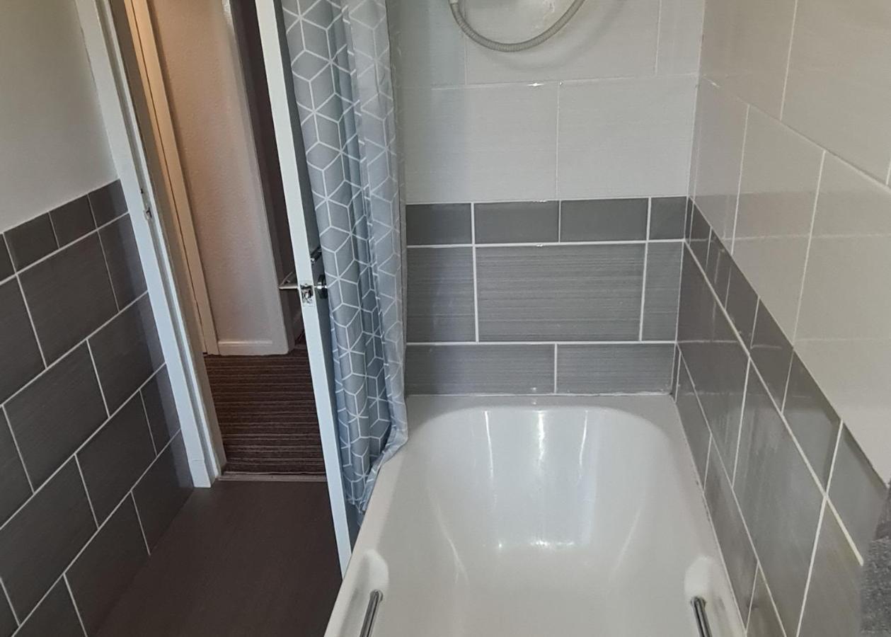 Beautiful 2-Bed Apartment In Campbeltown Εξωτερικό φωτογραφία